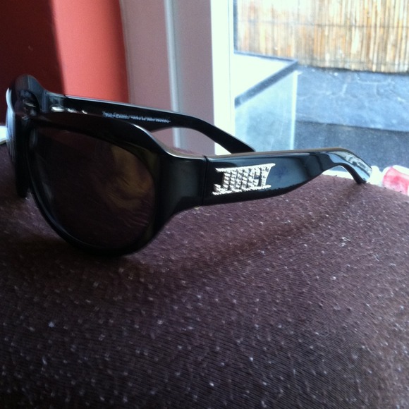Juice couture sunglasses