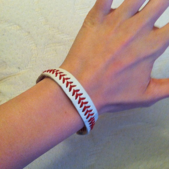 Baseball bracelet