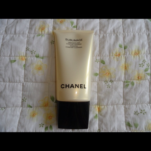 Channel Sublimage essential comfort cleanser! - Picture 2 of 3