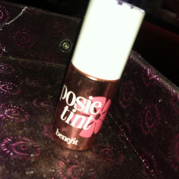 Benefits poise tint :)