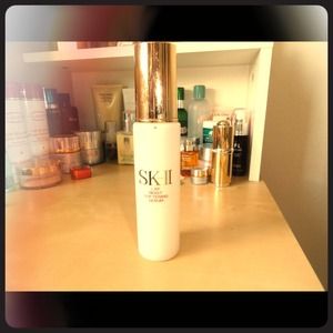 Sk|| LXP moist softening serum!