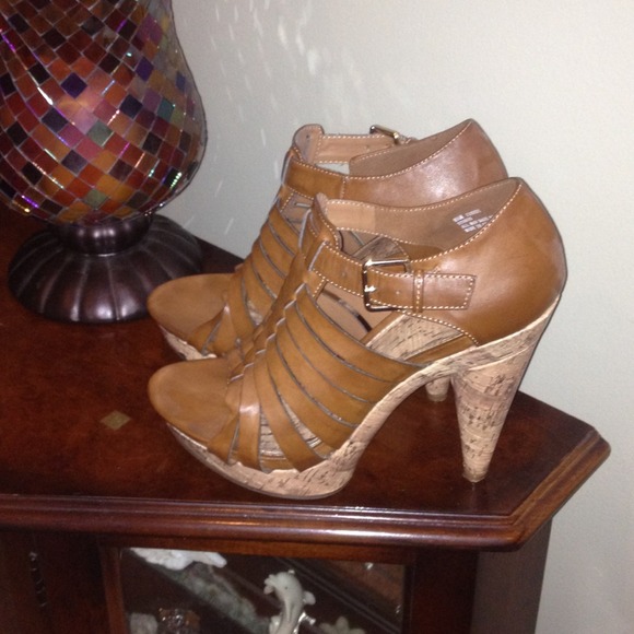 MIA heels