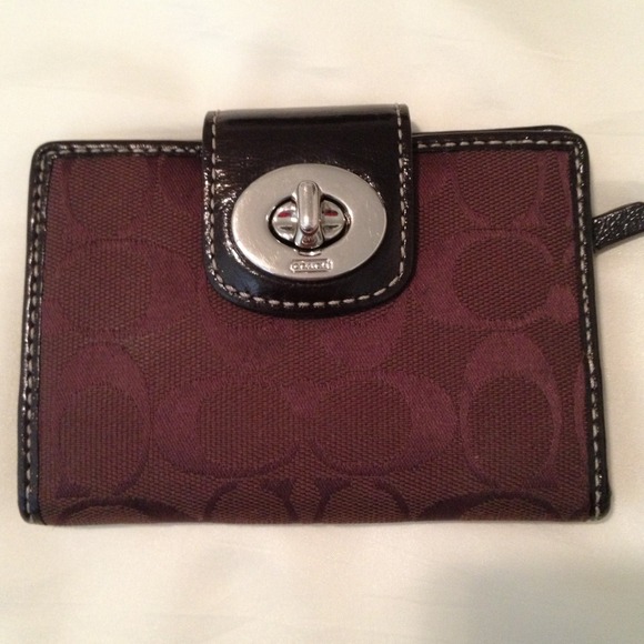 🔴Bundled/ traded🔴Authentic coach wallet.