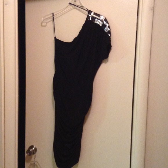 Sexy black one sleeve dress