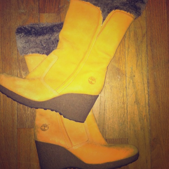 Brand new timberland wedge boots! Suede! Sz 8