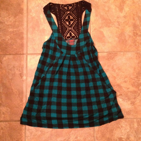 Plaid top