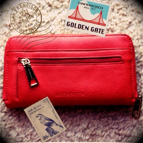 Liz Claiborne wallet