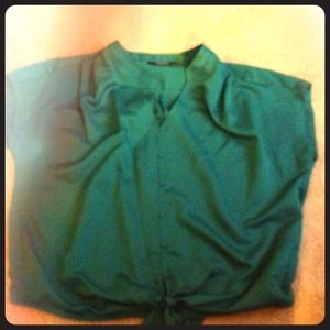 SOLD SOLD SOLDNWOT. Cute green blouse.