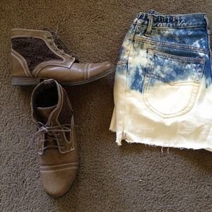 RESERVED Green combat boots size 10