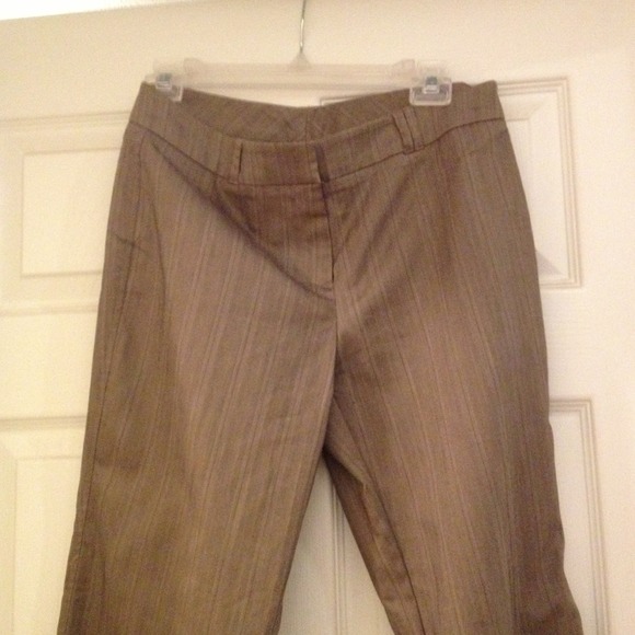 Cute brown pants only worn 1 time. Mint condition