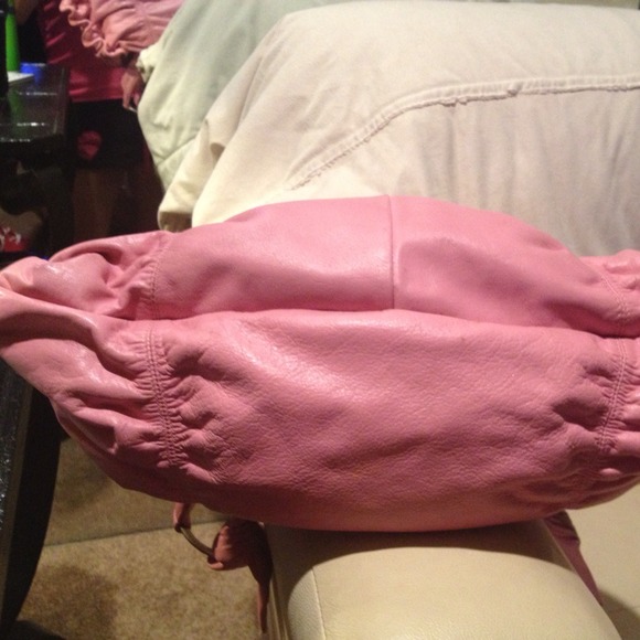 Sold - Picture 3 of 4