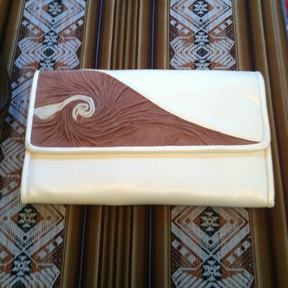 Czech clutch in cream and mauve