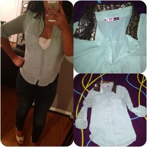 ➖ON HOLD➖Sea Foam Green Chiffon Blouse