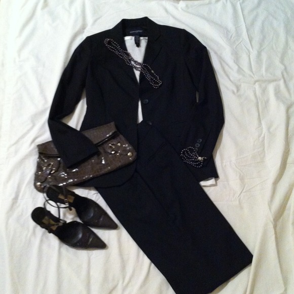 🚫RESERVED!🚫BR wool blend suit