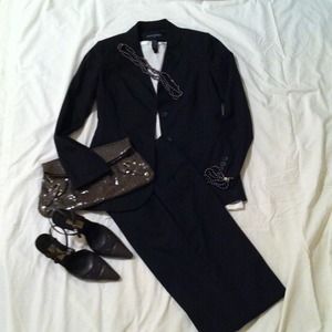 🚫RESERVED!🚫BR wool blend suit