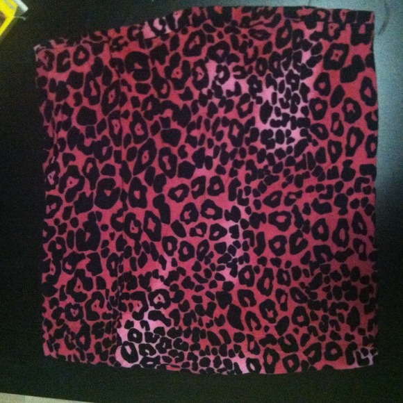 Cotton pink cheetah skirt