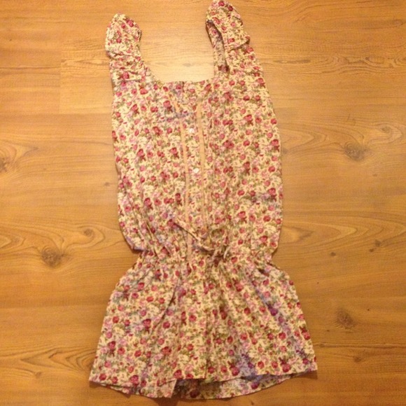 ✨BUNDLE✨ Rompers! - Picture 4 of 4