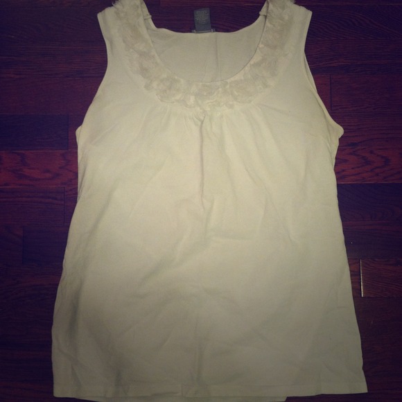 SUPER CUTE Ann Taylor Tank!