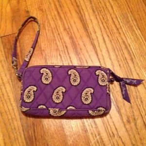 SOLD***Vera Bradley wristlet
