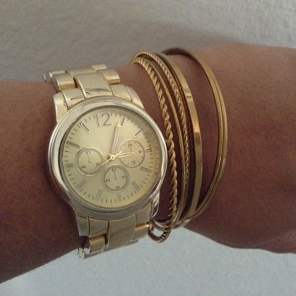 ❌BUNDLED❌ Trendy Gold Watch main image 3
