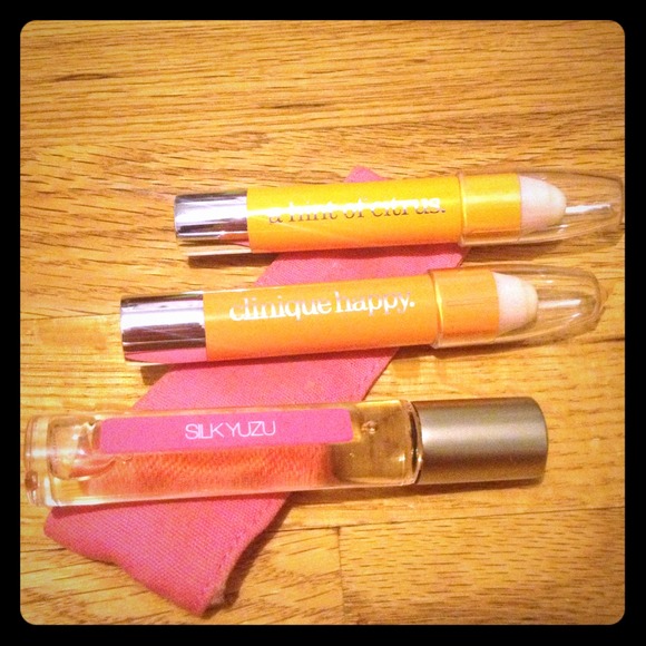 *HOLD* GAP perfume oil & CLINIQUE perfume crayons