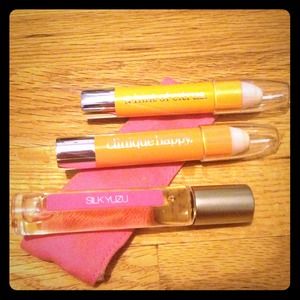 *HOLD* GAP perfume oil & CLINIQUE perfume crayons