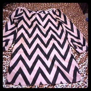 💢SOLD💢Gold and black chevron dress
