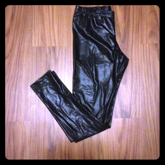 Black faux leather skinnies