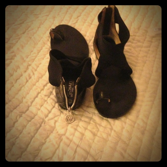 Michael Kors Sandals! Size 8