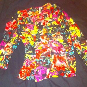 Bellatrix sheer women's blouse. Never worn!!