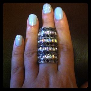 Full finger ring.