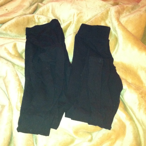 Black leggings