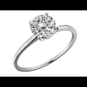 1 Carat white topaz Sterling Silver Ring Size 5