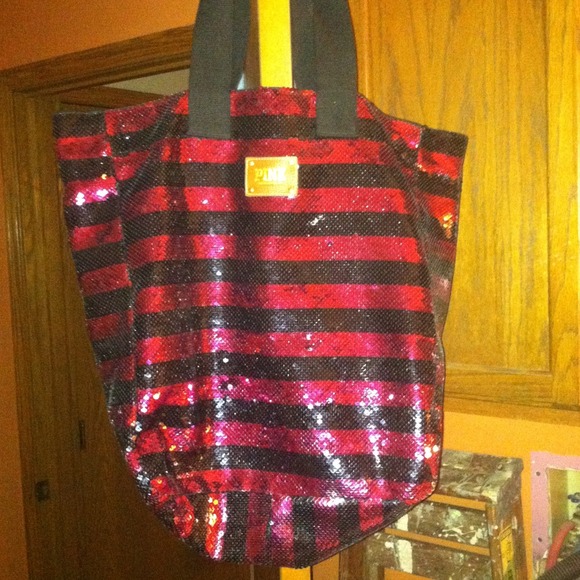 Large sequin weekend bag