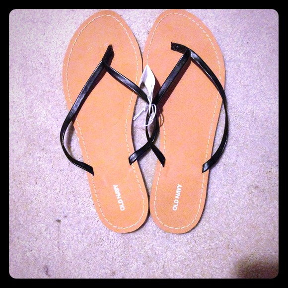 New Old Navy Flip Flops