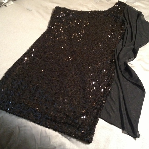 Black Flutter Sleeve Dress w/blk Sequins on front - Picture 3 of 4