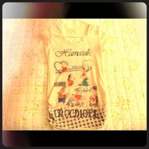 Good quality tee! Small Almost new!