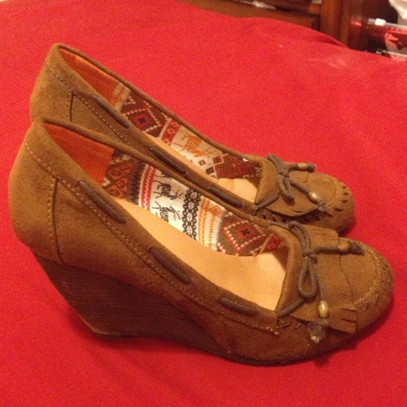 Bakers wedge for sale (authentic)