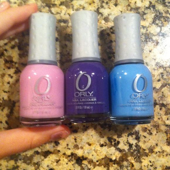 Nail polishes