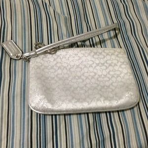 Preowned coach wristlet