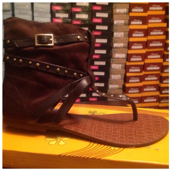 Brown  & brown/camel boot thong sandal