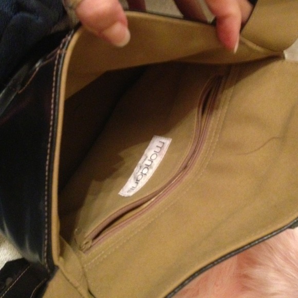 BLK MONDANI HANDBAG - Picture 4 of 4