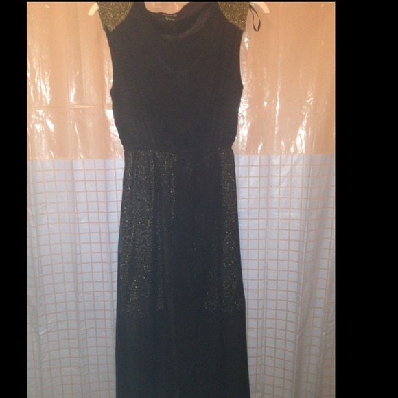 Forever 21 Black maxi dress