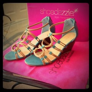 💥REDUCED💥 Turquoise strappy sandals