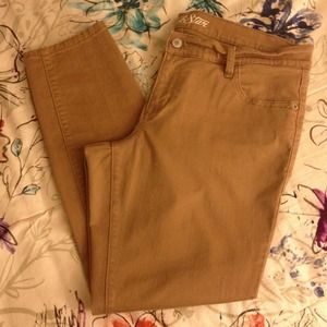 Jeans Old Navy Rockstar Tan Sz 16 short