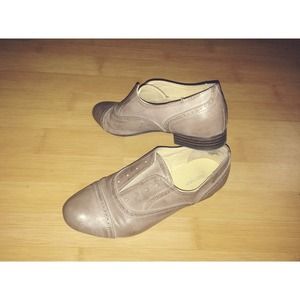 Vintage-looking Oxfords Size 6
