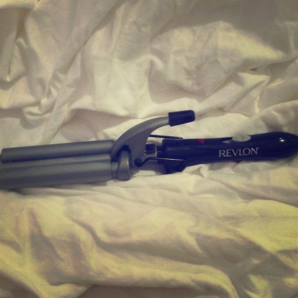 Revlon 3 barrel waver styling curling iron