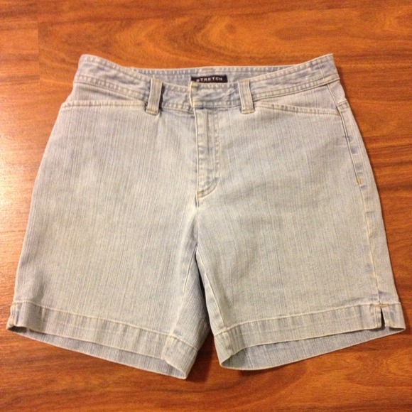 Comfortable bermuda shorts