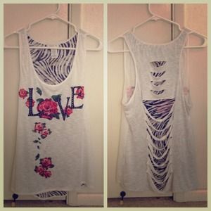 ❌SOLD❌ Very Cute Summer Top
