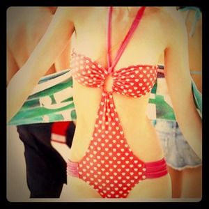 🚫RESERVED🚫VS pink hearts monokini 💕💞